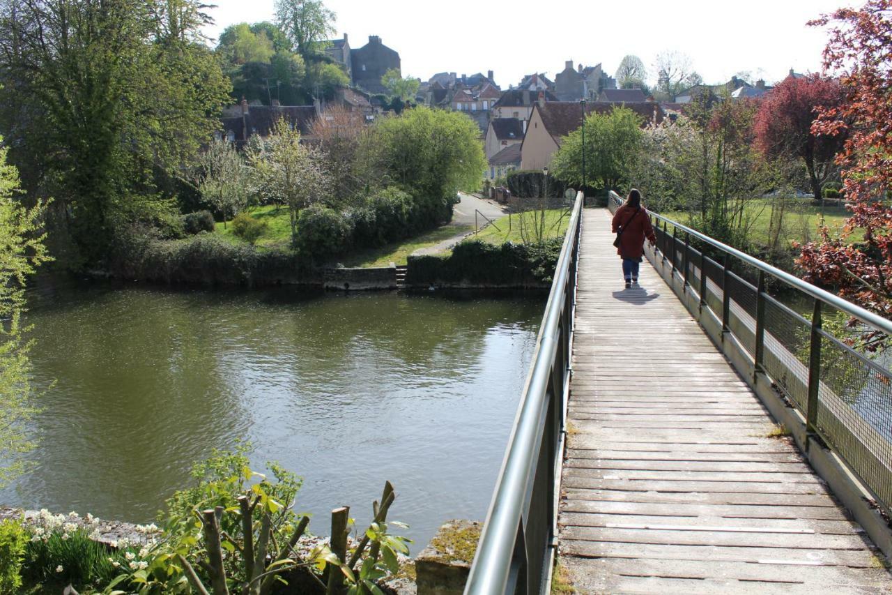 Le Refuge Des Alpes Mancelles Fresnay-sur-Sarthe Exterior photo